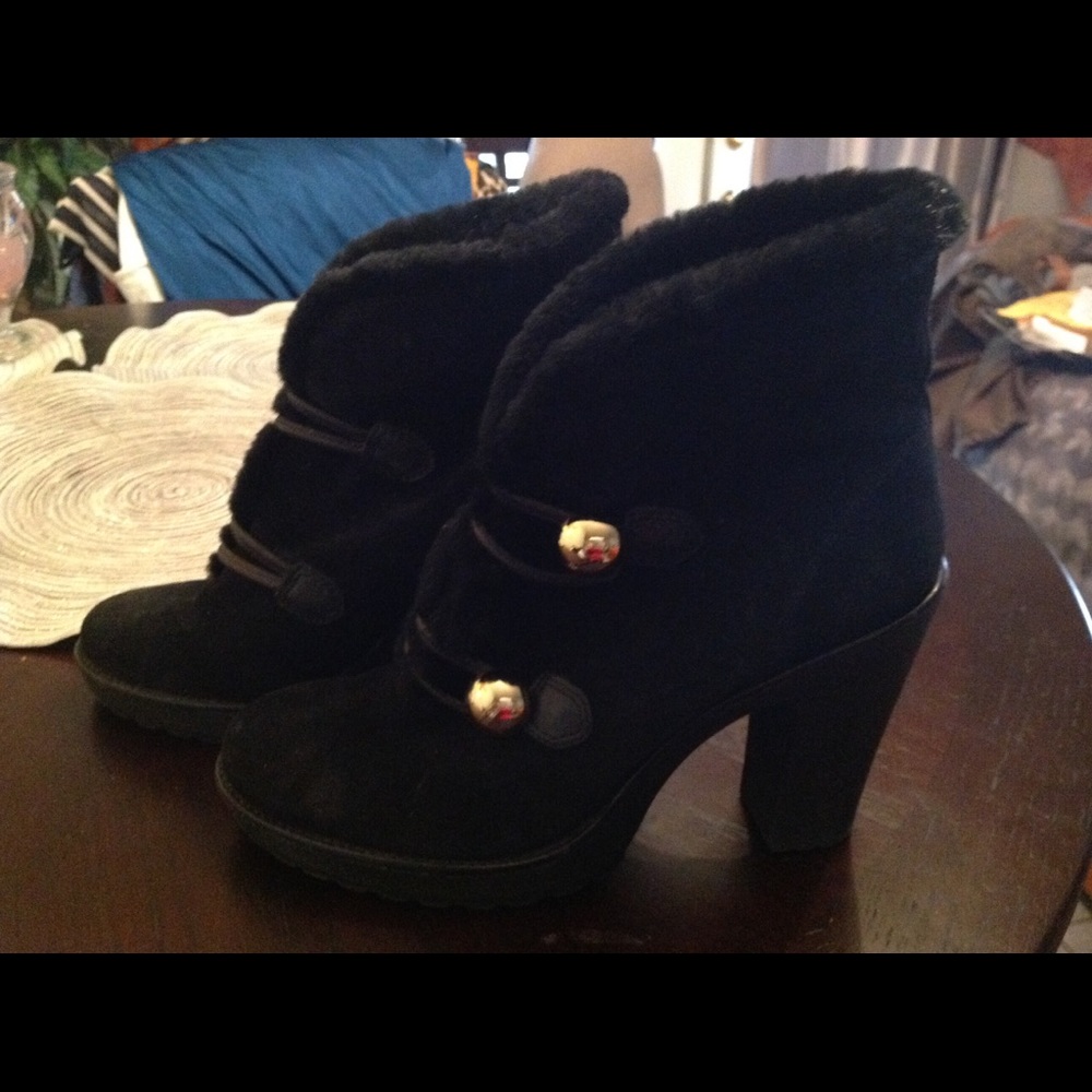 Boots - Picture 4 of 4